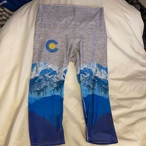 Colorado Threads Yoga Capris